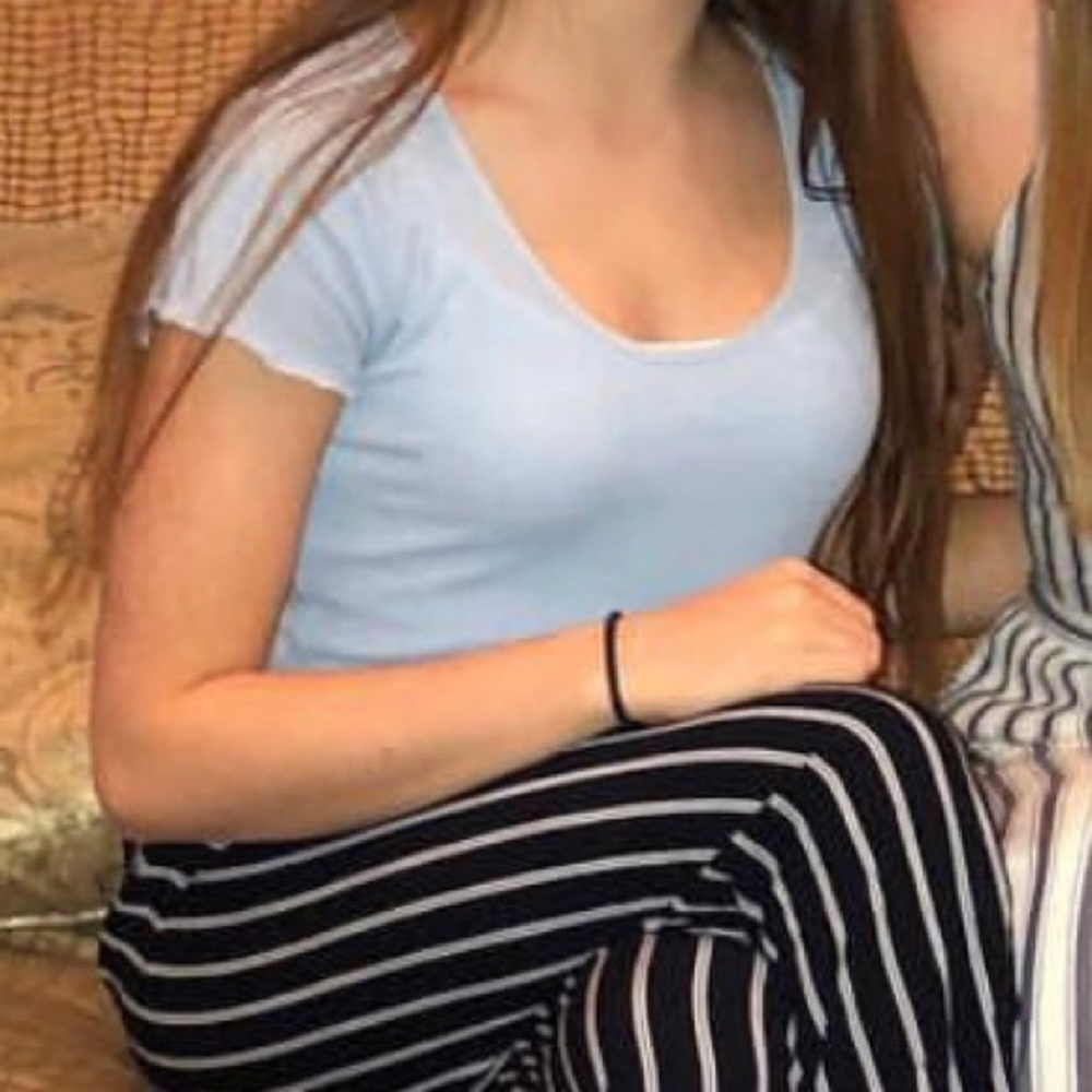 PacSun basic ruffle top - Picture 3 of 3